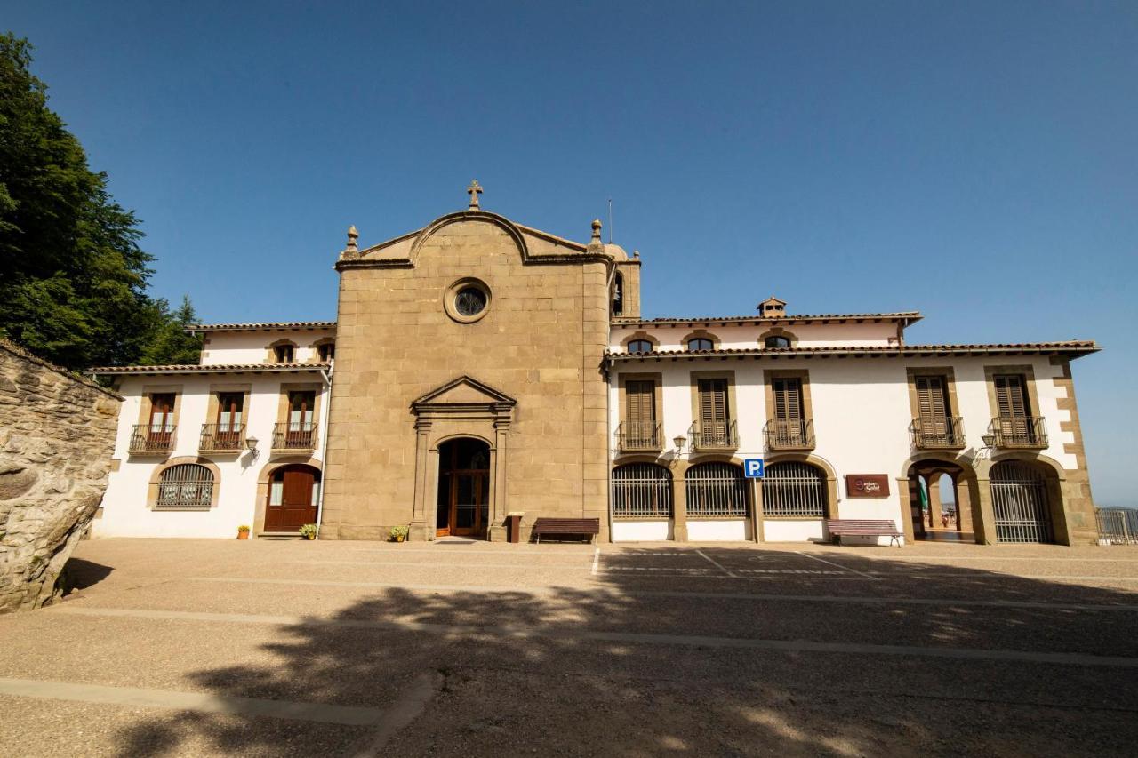 Santuari De La Salut De Sant Felíu de Pallarols Екстериор снимка