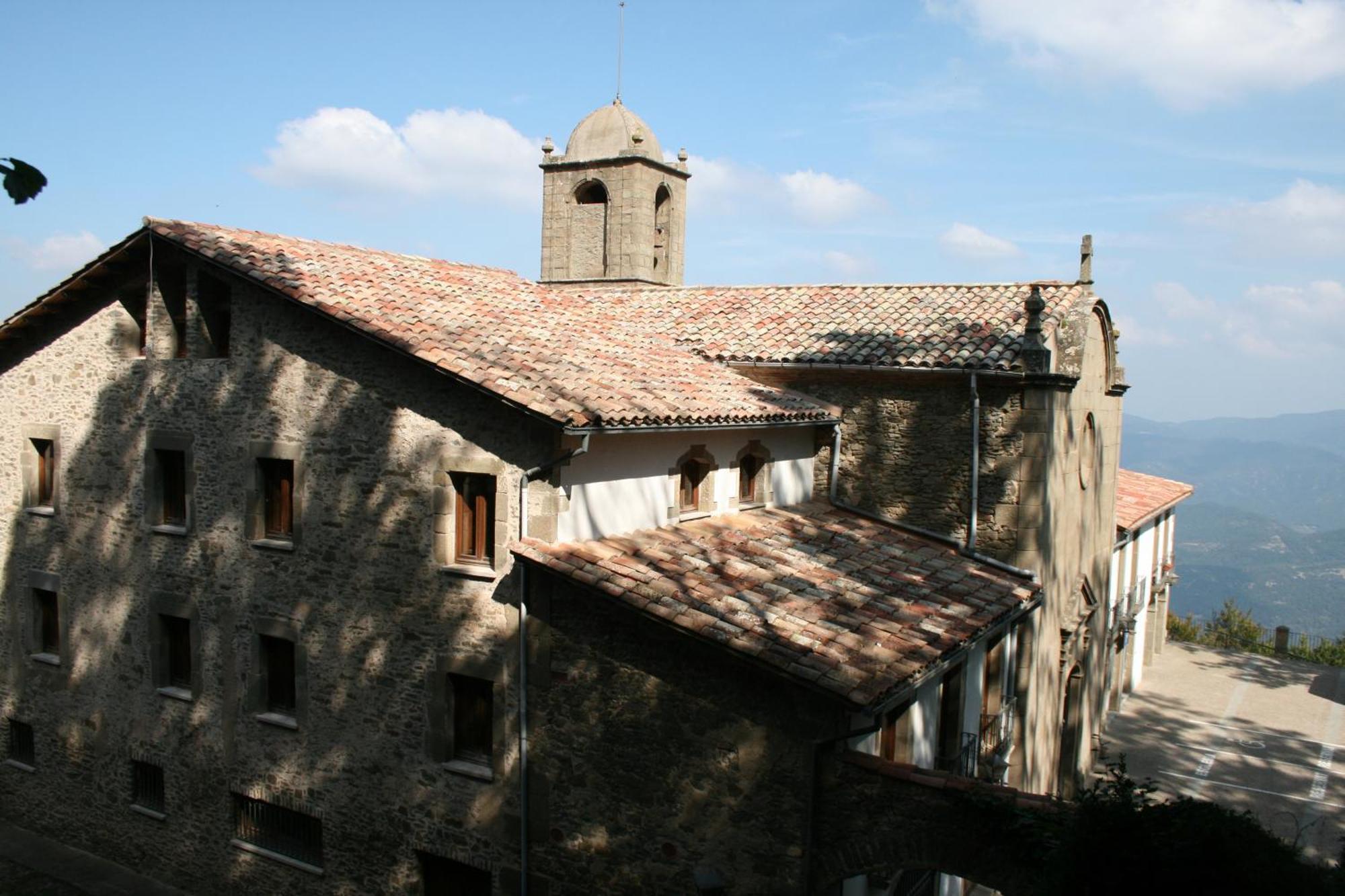 Santuari De La Salut De Sant Felíu de Pallarols Екстериор снимка